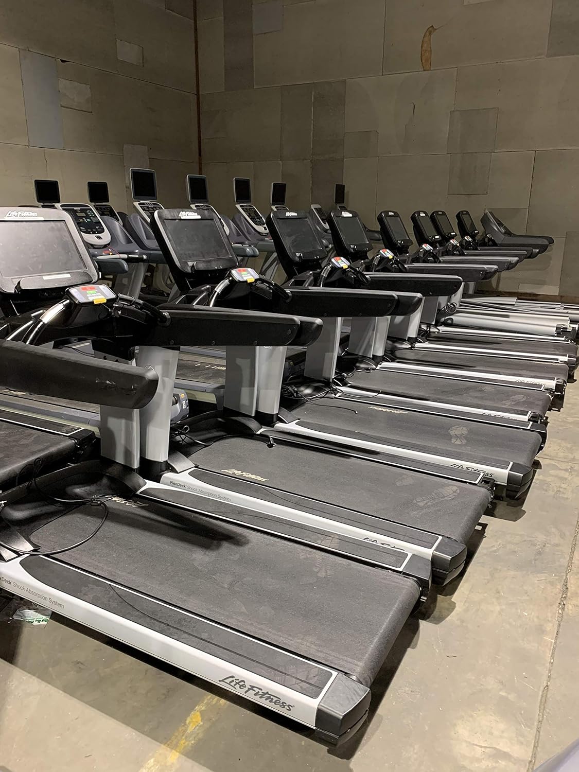 Life Fitness 95T Elevation Series Treadmill